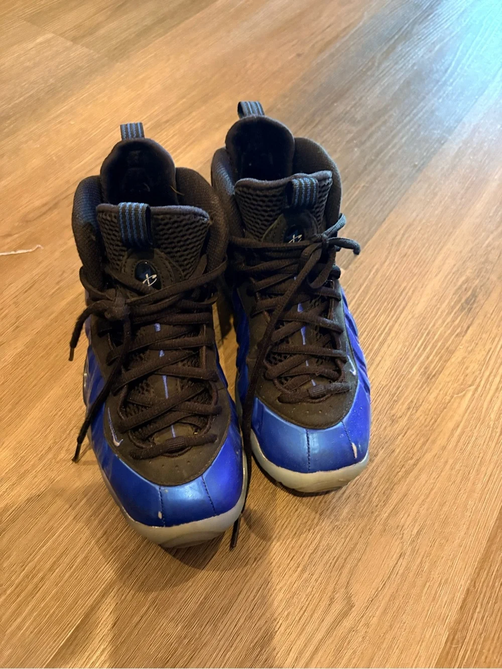 Nike Kids Royal Blue and Black Foamposite-Style Sneakers